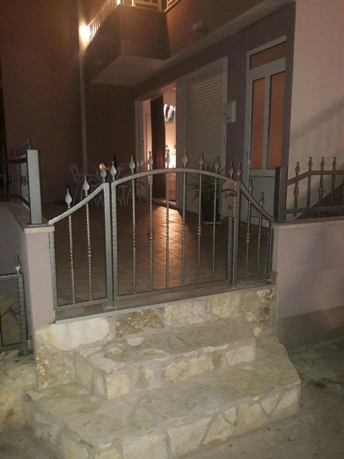 Nessa & Meli Apartamento Makarska Exterior foto