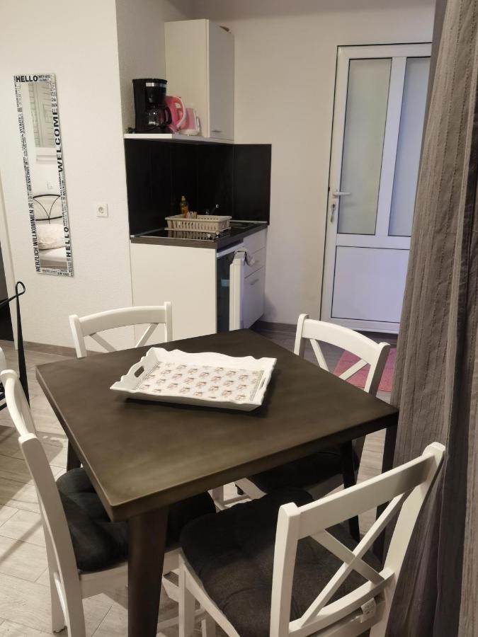 Nessa & Meli Apartamento Makarska Exterior foto