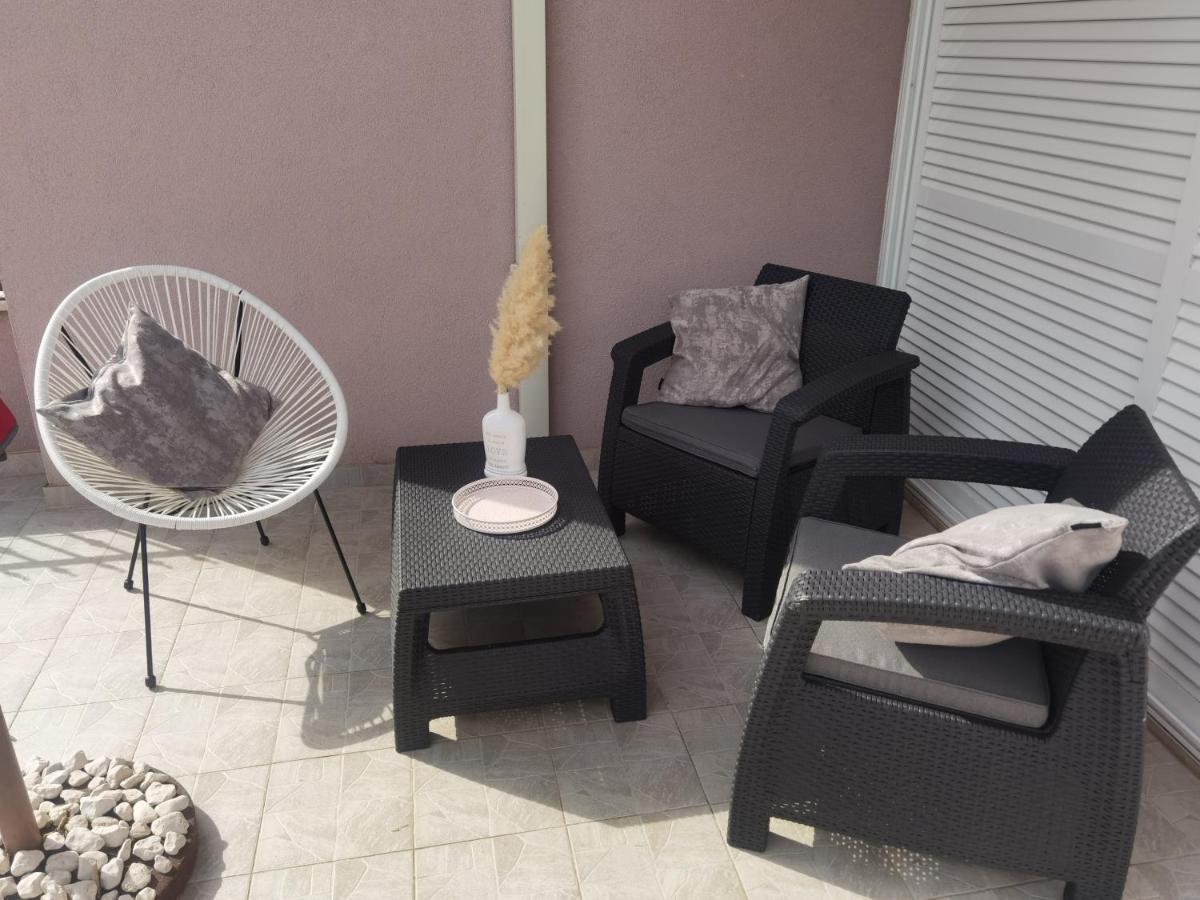 Nessa & Meli Apartamento Makarska Exterior foto